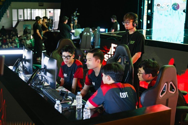 2 Chung Ket Fvpl Summer 2025 Cuoc Chien Giua Bon Doi Tuyen Xuat Sac Gặp Gỡ Kols Và Creators