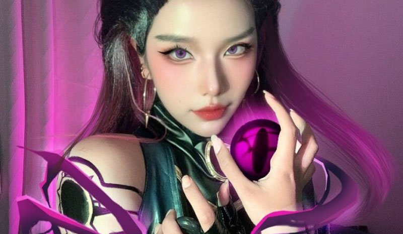 Janyne Lee Toa Sang Trong Man Cosplay Reyna Tu Valorant 1