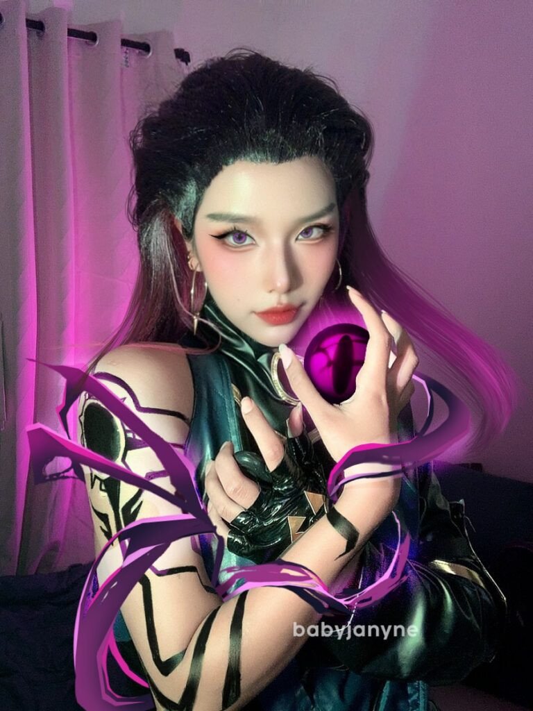 Janyne Lee Toa Sang Trong Man Cosplay Reyna Tu Valorant 68905C675Cadd Cosplay Reyna