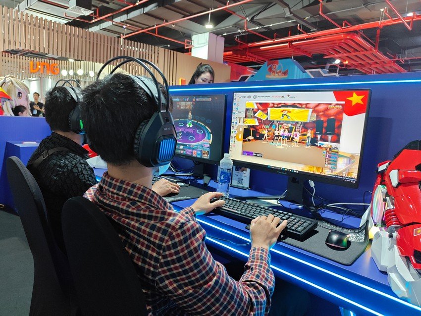 1 Hao Hung Ngay Hoi Game Thu Tai Trien Lam 80 Nam Doc Lap Tu Do Hanh Phuc Hào Hứng Ngày Hội Game Thủ Tại Triển Lãm 80 Năm Độc Lập - Tự Do - Hạnh Phúc